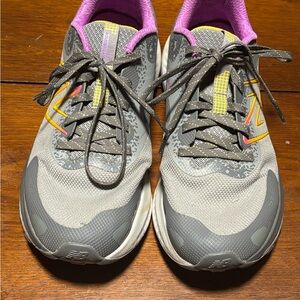 New Balance Women’s DynaSoft Nitrel V5 Trail Running Shoes Size 8.5